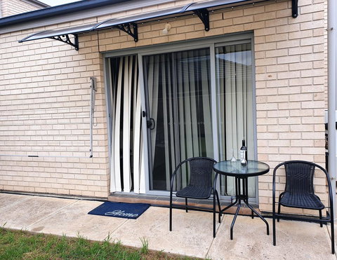 Explore Adelaide, Gawler, The Barossa And Clare Valleys All-in-one - Your Accommodation 14