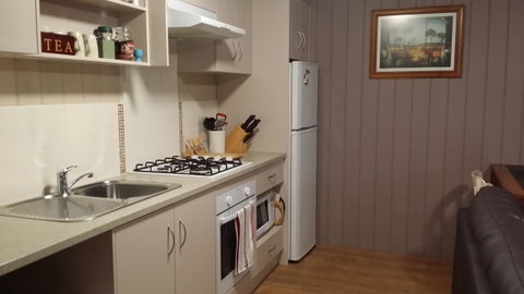 Little Para Cottage Tanunda - Your Accommodation 6