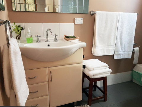 Little Para Cottage Tanunda - Your Accommodation 8