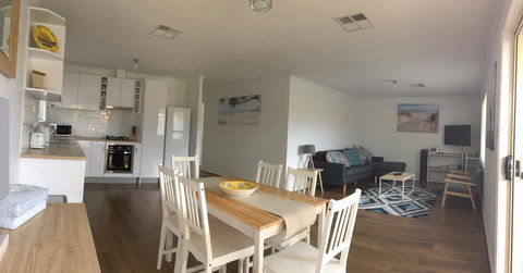 Windsor Gardens Home - Your Accommodation 9