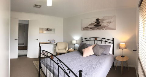 Windsor Gardens Home - Your Accommodation 0