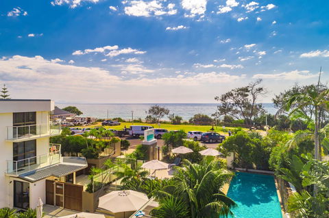 Bayview Beachfront Apartments, In Town Right On The Beach - Your Accommodation 27