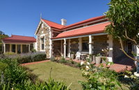 Trafalgar Premium Vintage Suites