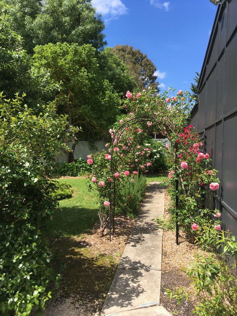 Hilltop Too - Your Accommodation 5