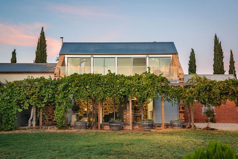 Barossa Shiraz Estate - Your Accommodation 1