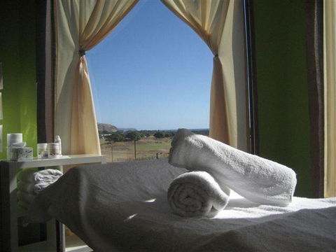 Lady Bay Hotel - Your Accommodation 13