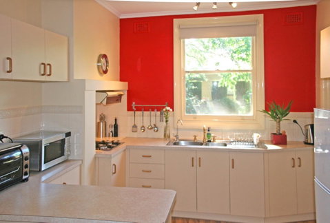 Oats Cottage - Your Accommodation 10