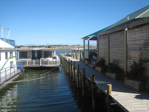 Boat Haven Studios - Your Accommodation 7