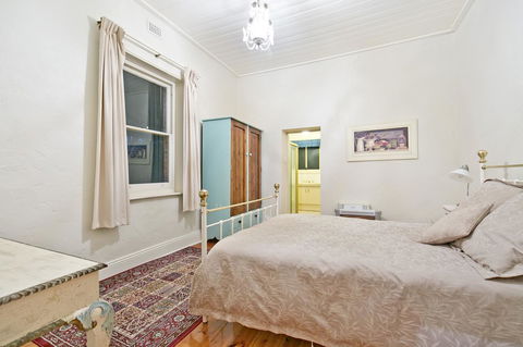 Vineyard Cottage BnB - Your Accommodation 6