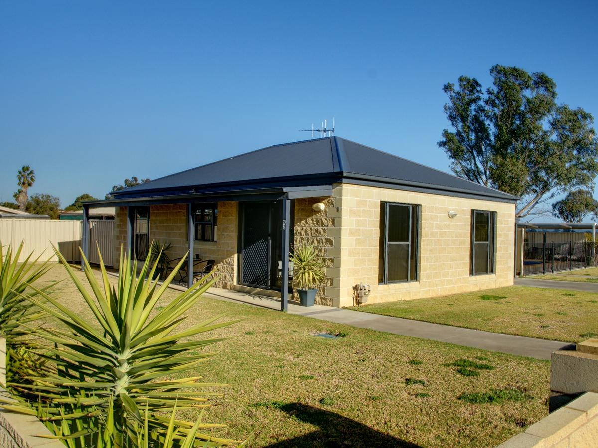 Ariah Park NSW Your Accommodation