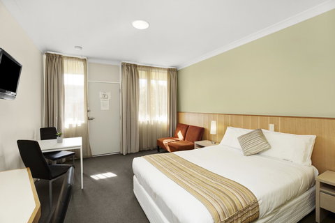 Adelaide Road Motor Lodge - Your Accommodation 17