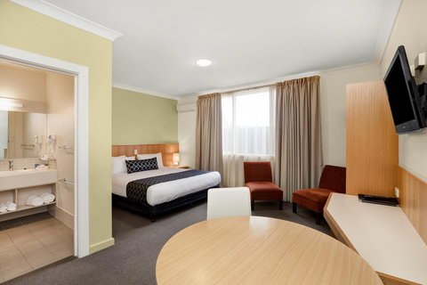 Adelaide Road Motor Lodge - Your Accommodation 13