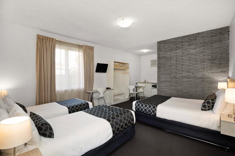 Adelaide Road Motor Lodge - Your Accommodation 20
