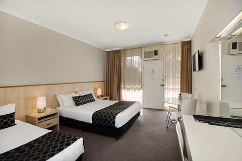 Adelaide Road Motor Lodge - Your Accommodation 27