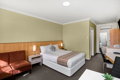 Adelaide Road Motor Lodge - Your Accommodation 18