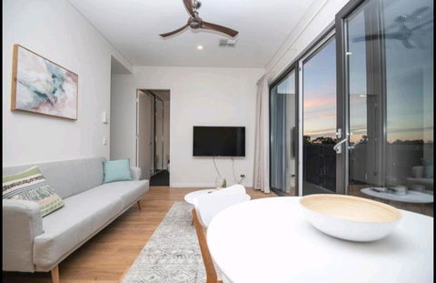 Wisteria Apartments - Your Accommodation 2