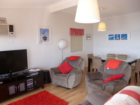 Seascape - Your Accommodation 7