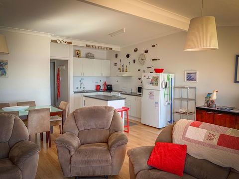 Seascape - Your Accommodation 6