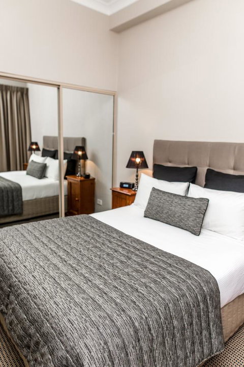 The Belmore Apartments Hotel - Your Accommodation 11