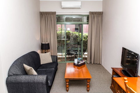 The Belmore Apartments Hotel - Your Accommodation 6