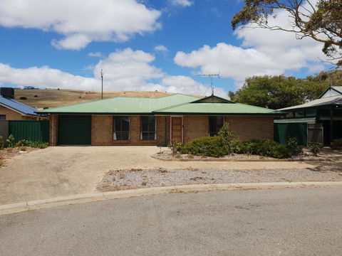 South Coast Escape - Your Accommodation 0