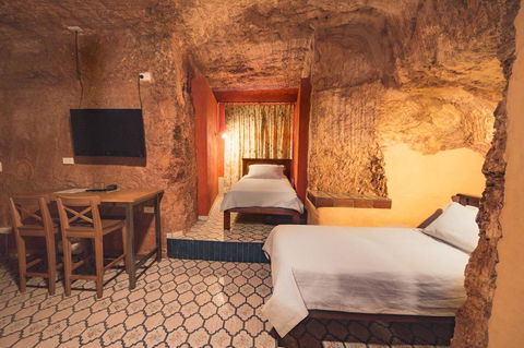 The Underground Motel - Your Accommodation 20