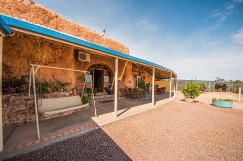 The Underground Motel - Your Accommodation 23