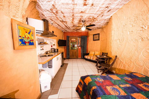The Underground Motel - Your Accommodation 18
