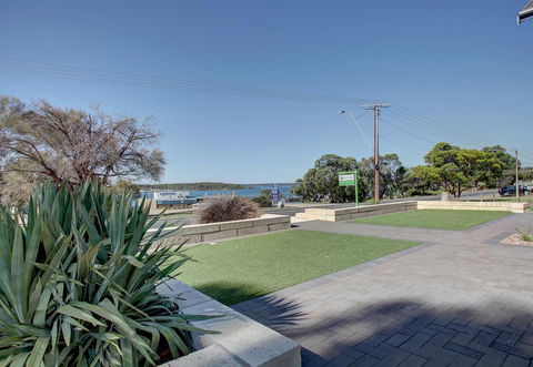 Bay Bliss - Your Accommodation 5