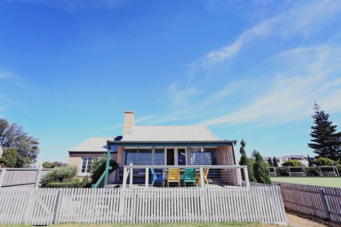 Caledonian Inn - Your Accommodation 4