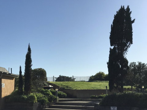 Caledonian Inn - Your Accommodation 24