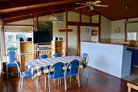 Dolphinview - Your Accommodation 3