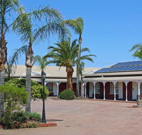 John Pirie Motor Inn - Your Accommodation