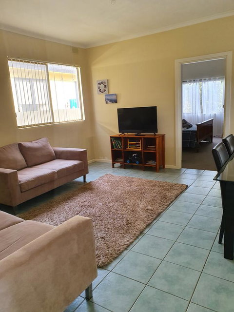 Super Central Location - Your Accommodation 3