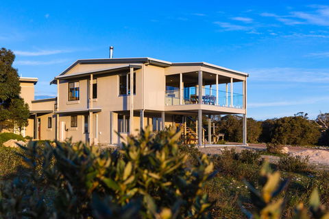 Southern Ocean Lookout - Your Accommodation 15