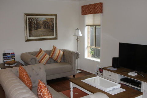 C And C Tanunda - Your Accommodation 13