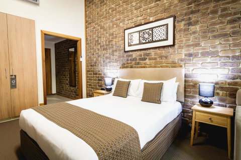 The Lodge By Manna - Your Accommodation 2