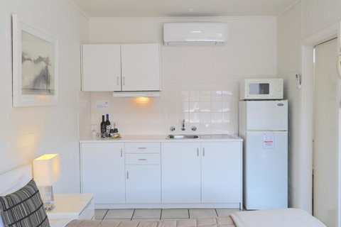 Harbour View Motel - Your Accommodation 30