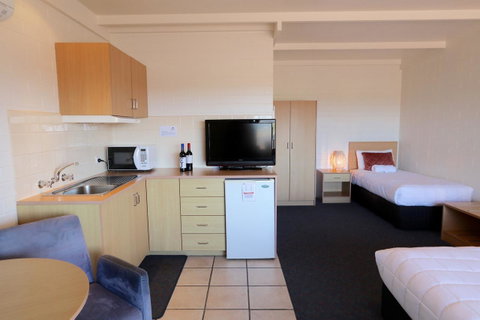 Harbour View Motel - Your Accommodation 27