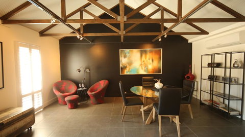 Irongate Studio B&B - Your Accommodation 15