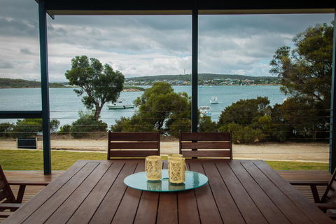 Waterfront On Osprey - Your Accommodation 10