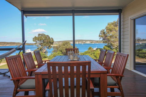 Waterfront On Osprey - Your Accommodation 20