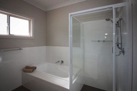 Waterfront On Osprey - Your Accommodation 21