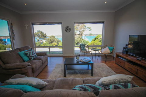 Waterfront On Osprey - Your Accommodation 5