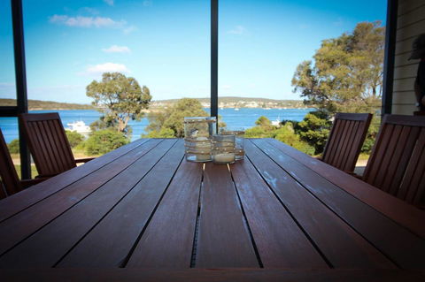 Waterfront On Osprey - Your Accommodation 11