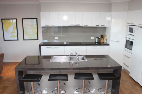 Waterfront On Osprey - Your Accommodation 6