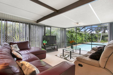 The Palms - Your Accommodation 12