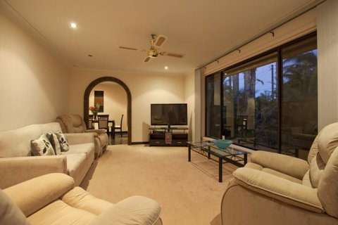 The Palms - Your Accommodation 18
