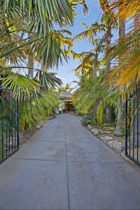 The Palms - Your Accommodation 6