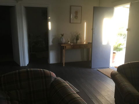 35 Trevena Road - Your Accommodation 7